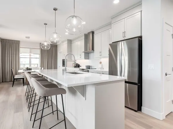 110 Greenbriar Pl NW #1307, Calgary, AB X0X 0X0