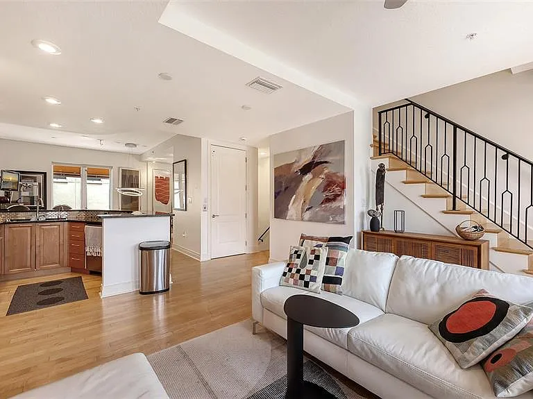 235 Cocoanut Ave #128E — Photo 24