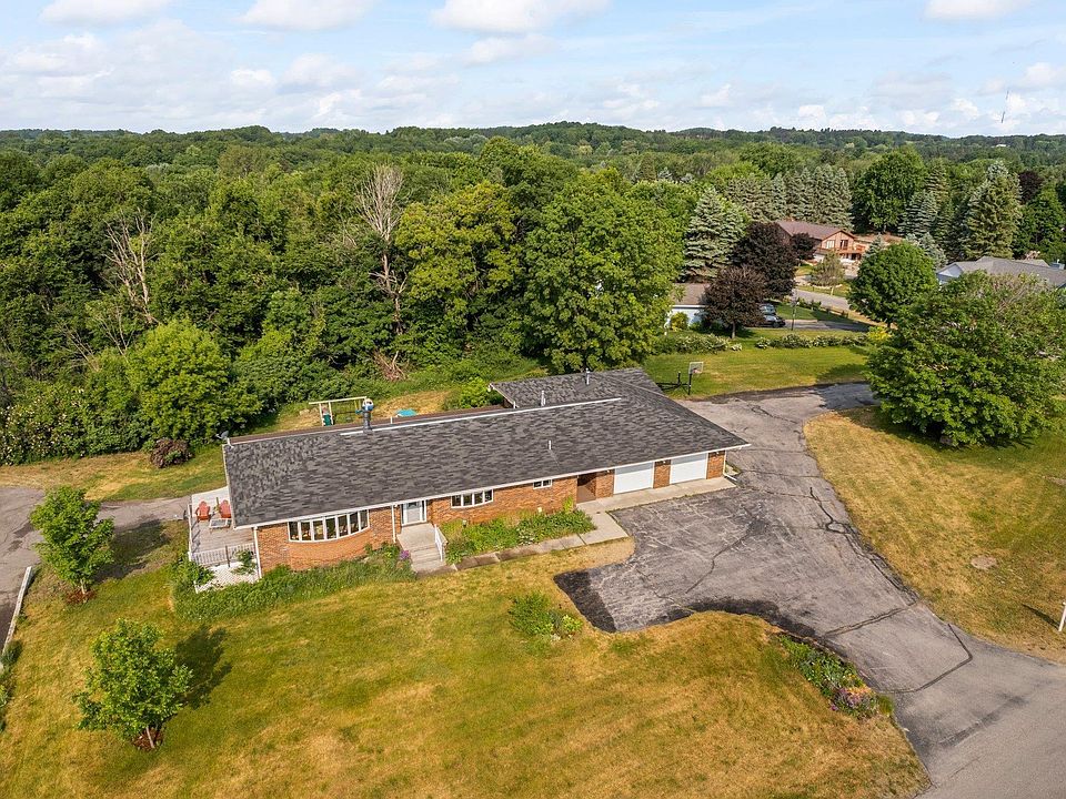 4319 Cherry Ln, Traverse City, MI 49684 MLS 1909628 Zillow