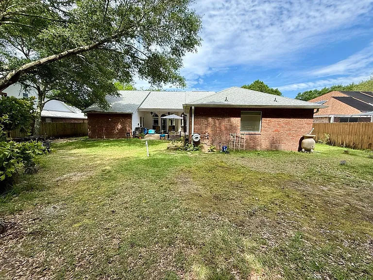1651 Northridge Rd — Photo 23