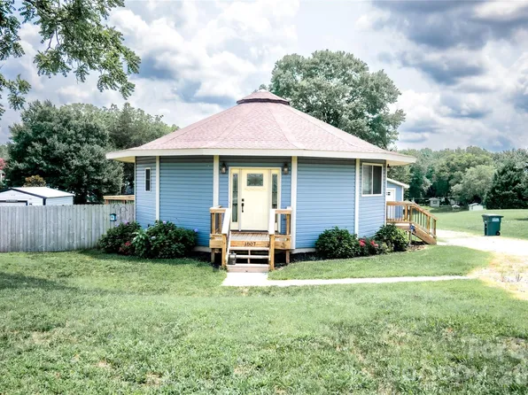 1807 Warren Ave, Gastonia, NC 28054