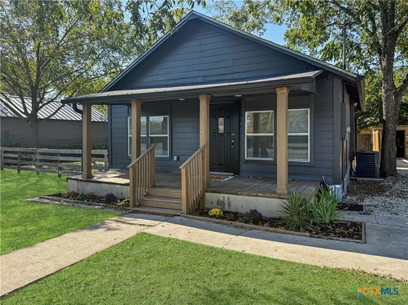 703 E Main St, Little River Academy, TX 76554