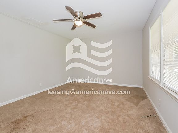 20478_003_wm_-_living_room_12908566.jpg