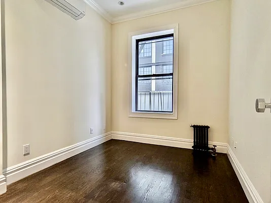 Rented by Avenues Real Estate | media 8