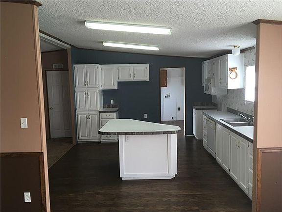 4th image of 12301 SE 137th St