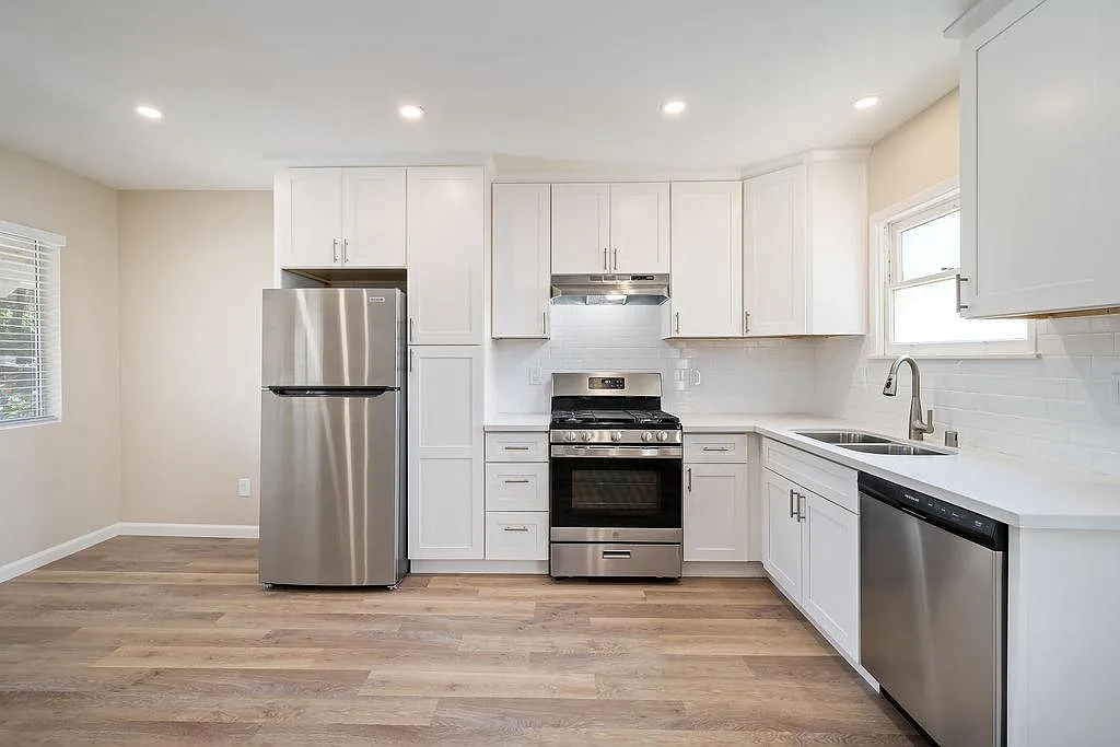 1 bed, 650 sqft, $2,050 — Photo 1