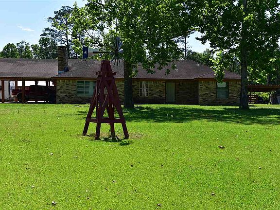 2nd image of 216 County Road 3116