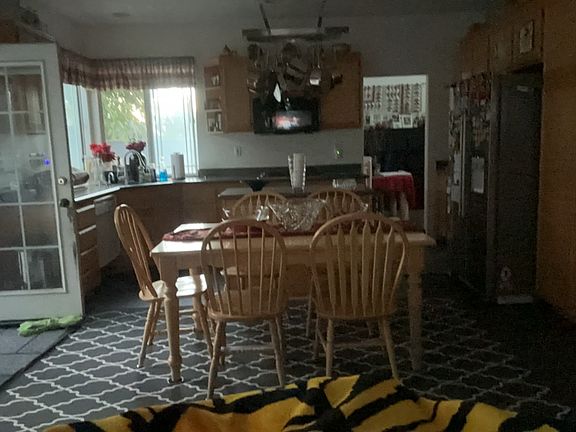 3rd image of 5514 Rock Creek Rd