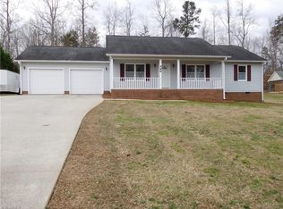 468 Aztec Dr, Winston Salem, NC 27107