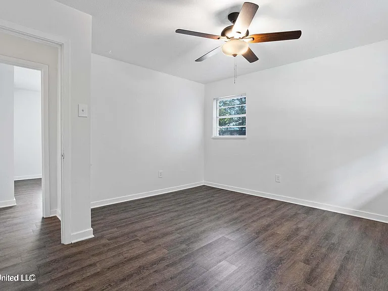 2508 Shady Ln — Photo 19