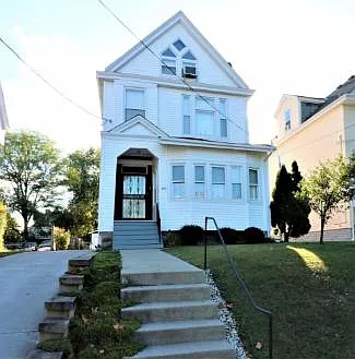 3918 Regent Ave — Photo 1
