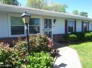 1012 E Maple Ave, Sterling, VA 20164