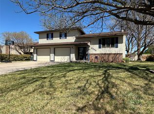 2904 Doralane Ave, Dodge City, KS 67801