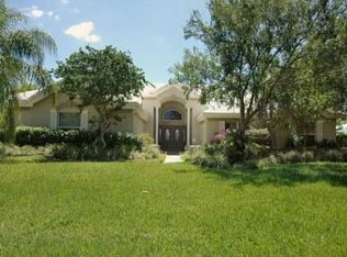 18653 Avenue Capri, Lutz, FL 33558