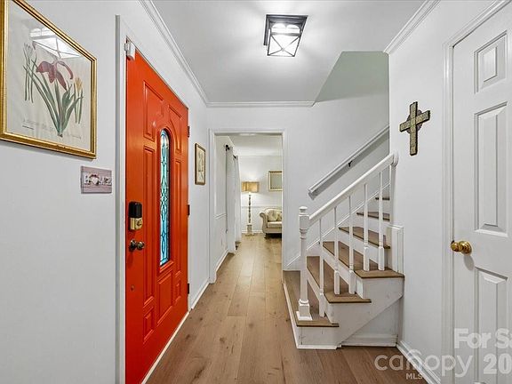 5th image of 14004 Maple Hollow Ln