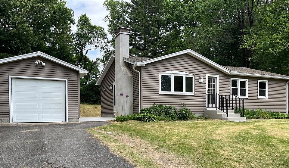 1st image of 39 Jeffrey Ln