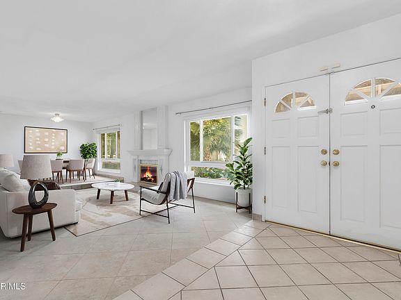 2nd image of 1334 Newport Cir