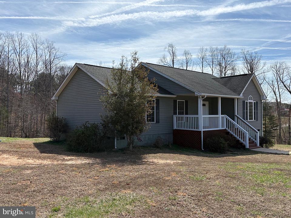 1st image of 41 Elizabeth Ln