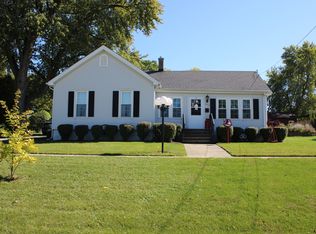 624 S Hamilton St, Lockport, IL 60441