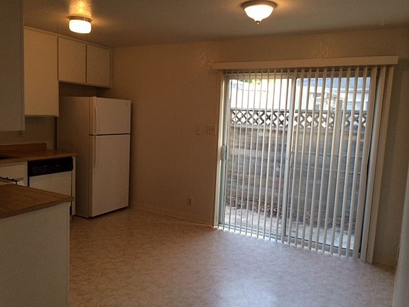 5th image of 312 Louie Ave APT 4