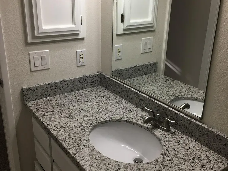 5602 SW Riverside Ln #5 — Photo 9