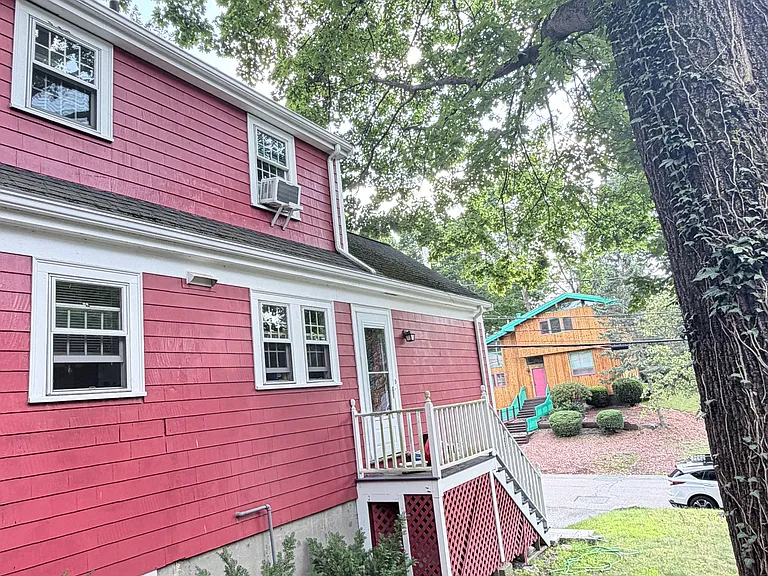 4 Mossdale Rd — Photo 18