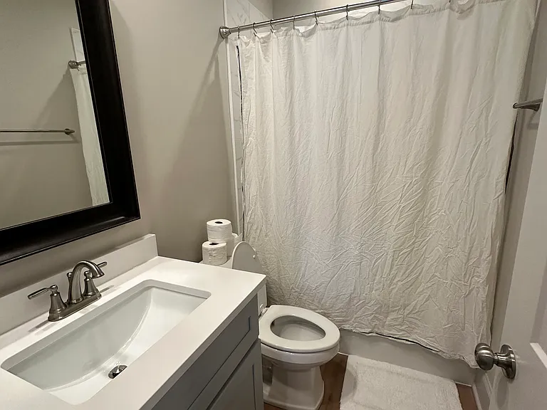 908D Queen City Ave #D — Photo 8