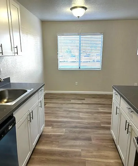 Birchwood Apartments — Photo 37