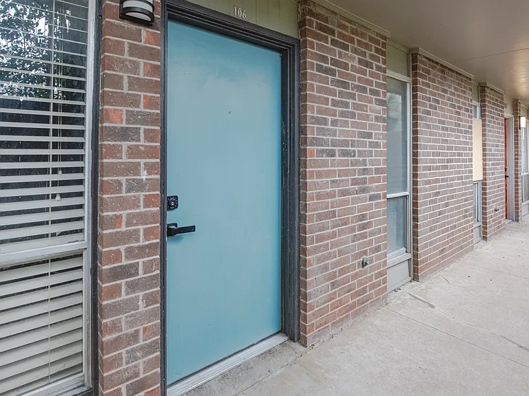 7000 Guadalupe St — Photo 1