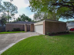 2110 Gray Falls Dr, Houston, TX 77077