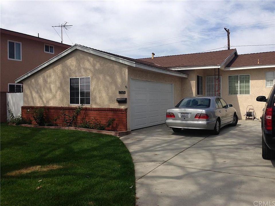 1st image of 2325 W 182nd St