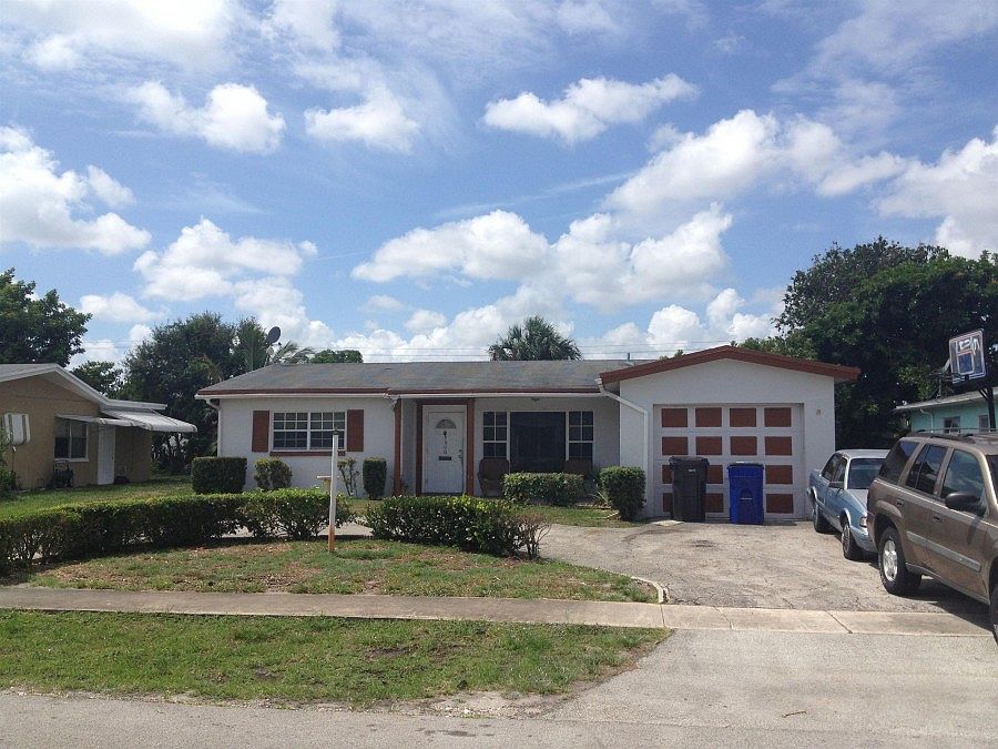 1st image of 4600 NW 41st Ct
