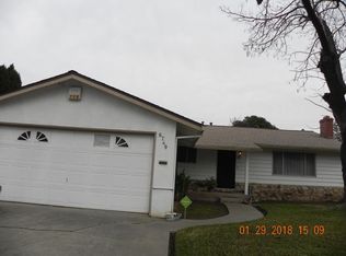 6749 Golf View Dr, Sacramento, CA 95822
