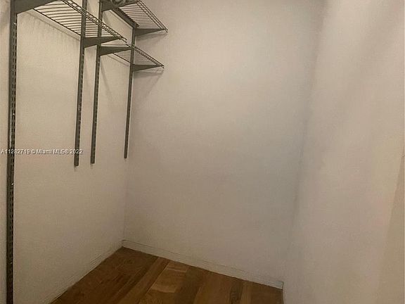 4th image of 1600 NE 114th St APT 109