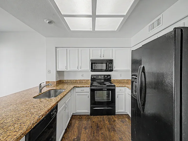 8371 W Melinda Ln — Photo 8