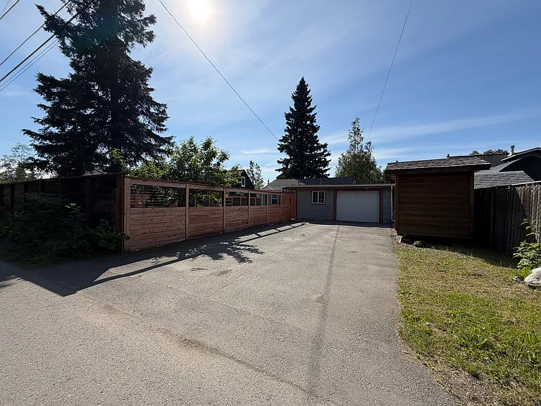 1419 Airport Heights Dr — Photo 17