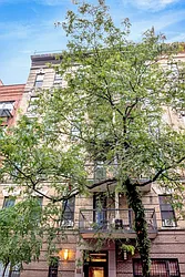 226 East 25th Street in Kips Bay