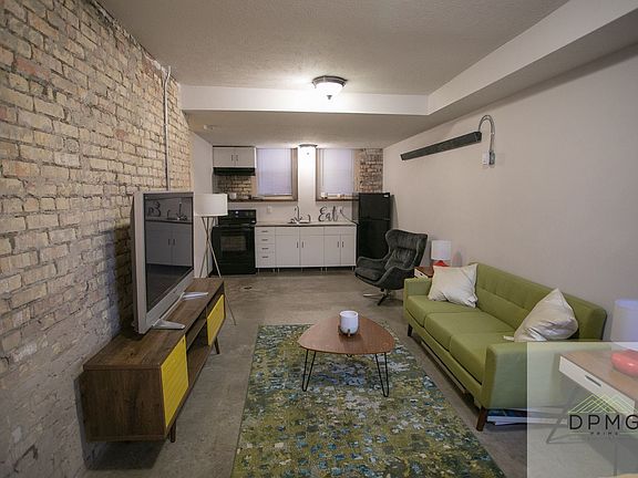 4th image of 108 S Hosmer St #15