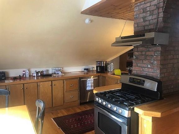 3rd image of 520 West Ave #3