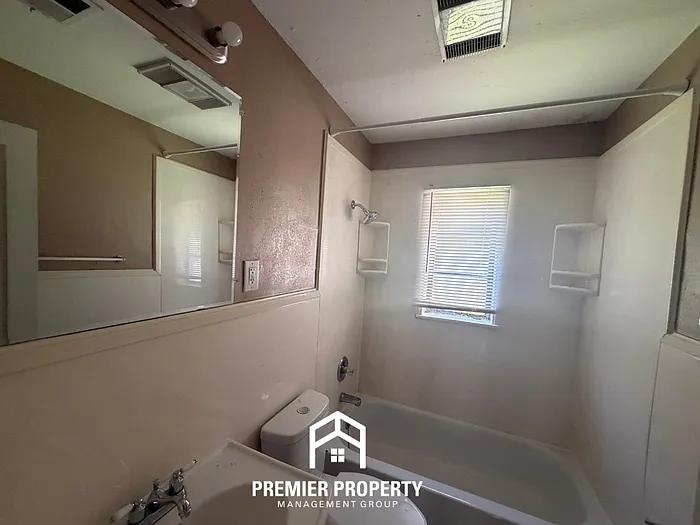 4744 Durbin Ave — Photo 13