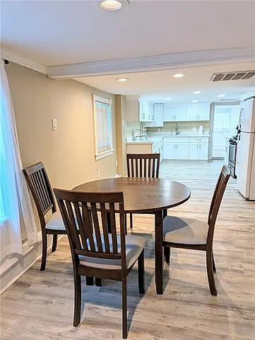 2 bed, 2.0 bath, 1700 sqft, $2,100 — Photo 4