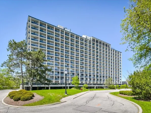 58 Bridgeport Rd E #205, Waterloo, ON N2J 4H5