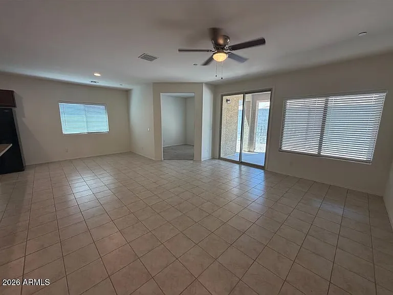 21144 W Cypress St — Photo 10