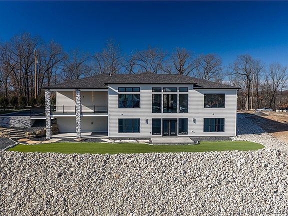 2nd image of 4 Oak Rd