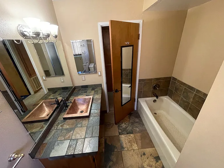 1822 Arrowhead Dr — Photo 11