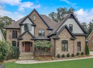 6219 Woodlake Dr, Buford, GA 30518