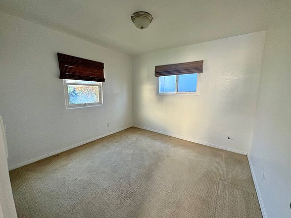 3rd image of 1071 Diamond St