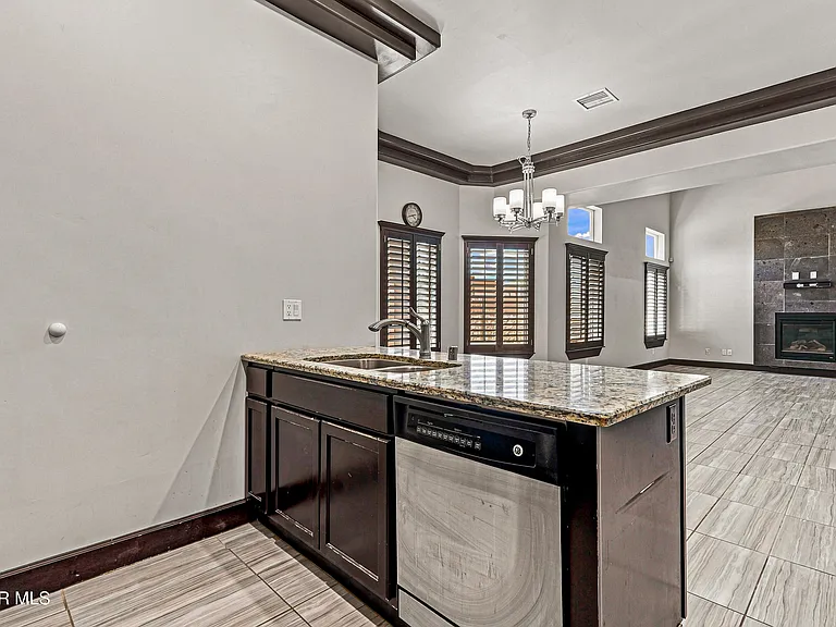 12744 Midland Ct — Photo 34