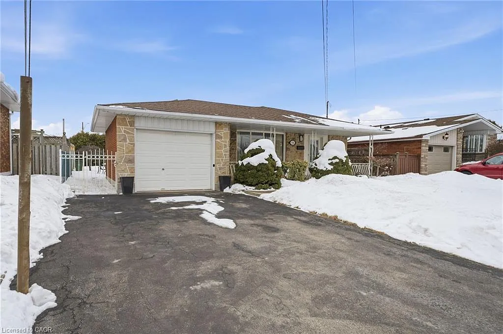 156 Kentley Dr photo 1