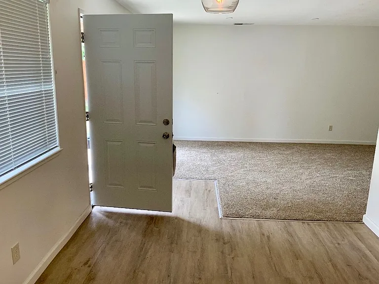 6121 Terrell Dr — Photo 6